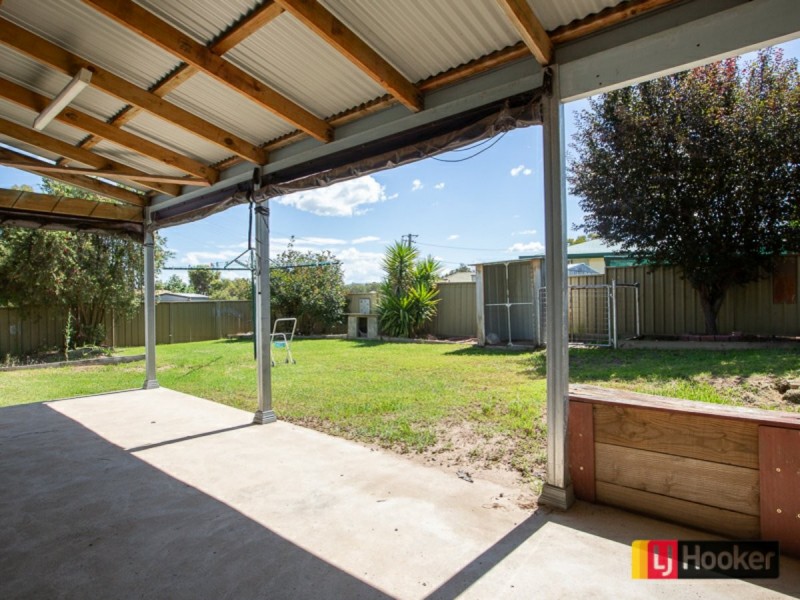 18 Robey Street, Kootingal NSW 2352