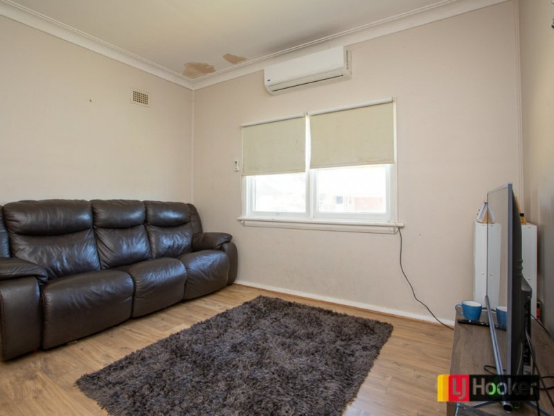 Unit 1 & 2/2 Begonia Street, South Tamworth NSW 2340