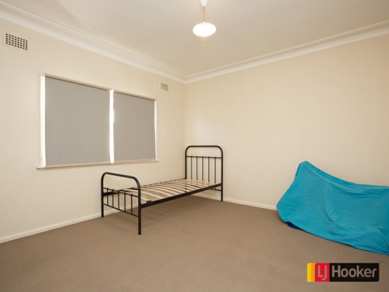 Unit 1 & 2/2 Begonia Street, South Tamworth NSW 2340