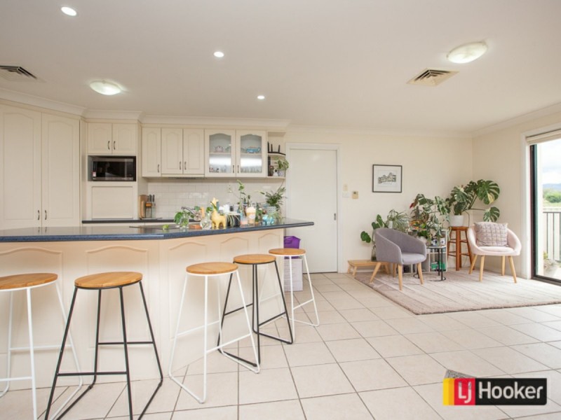 7 Banksia Close, Kootingal NSW 2352