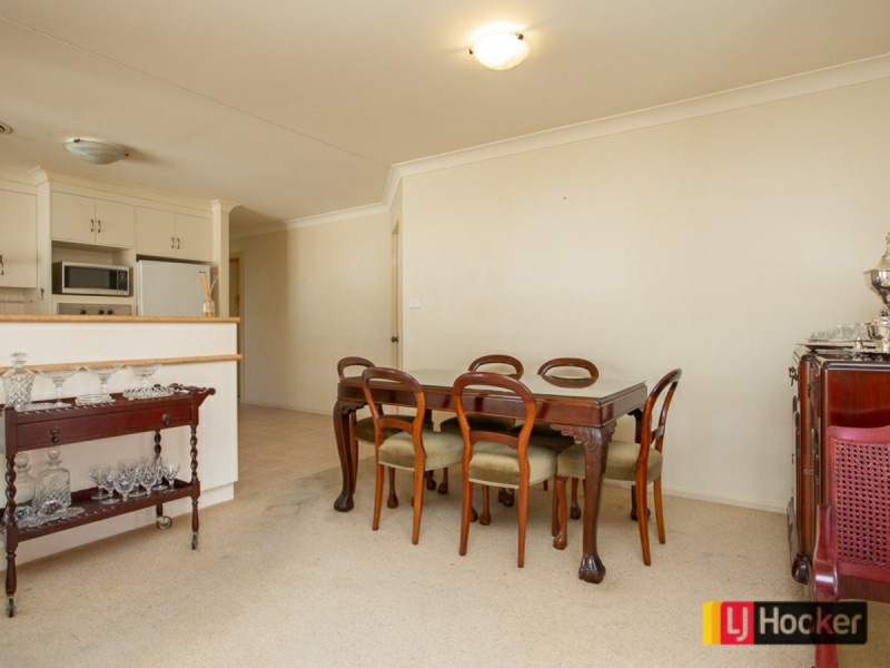 31 Illoura Street, Hillvue NSW 2340