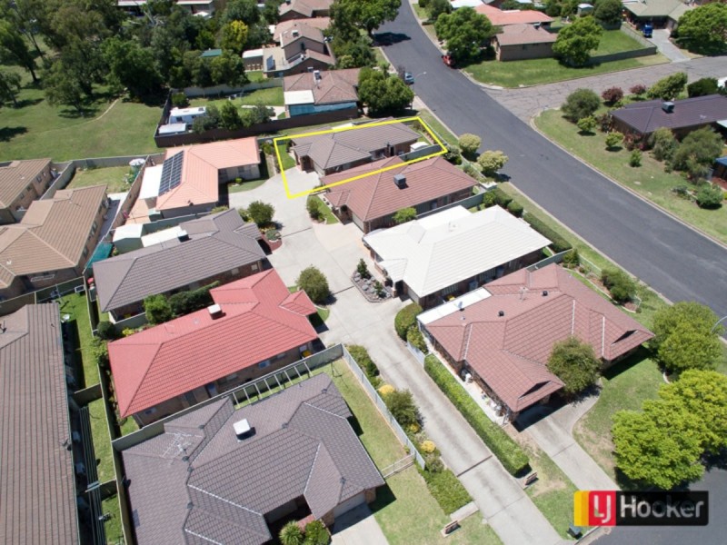 31 Illoura Street, Hillvue NSW 2340