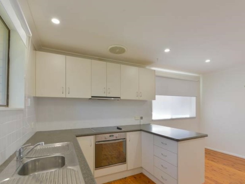 111 Manilla Road, Tamworth NSW 2340