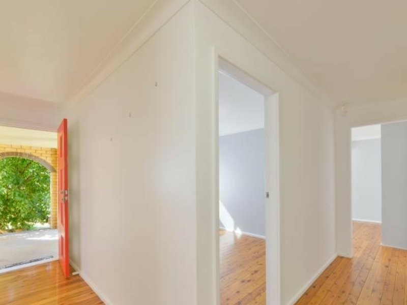 111 Manilla Road, Tamworth NSW 2340