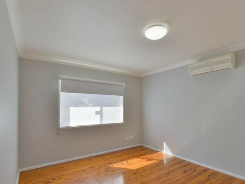 111 Manilla Road, Tamworth NSW 2340
