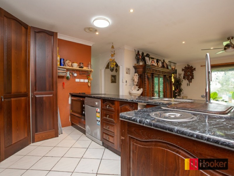11 Joshua Place, Moore Creek NSW 2340