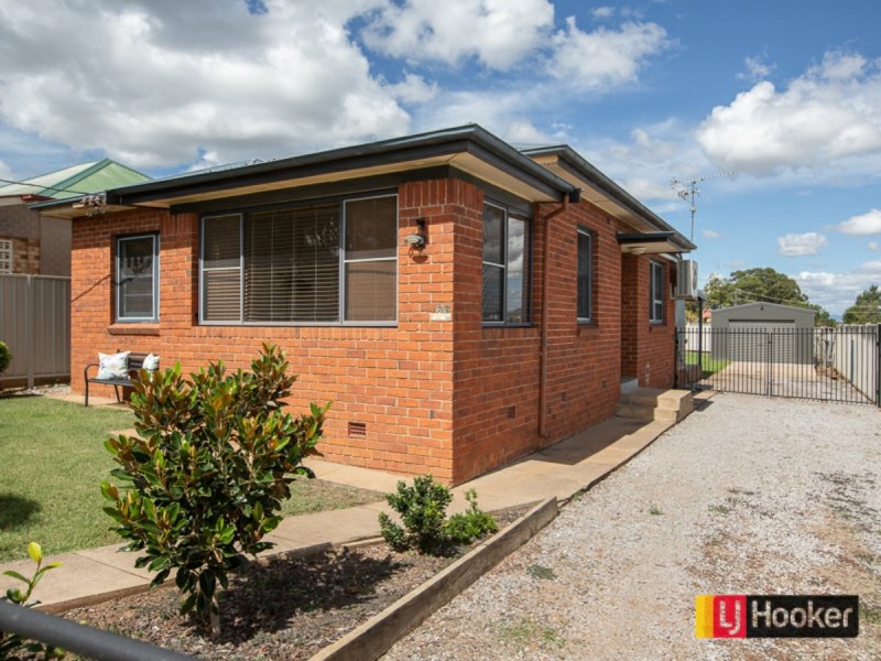23 Roderick Street, Tamworth NSW 2340