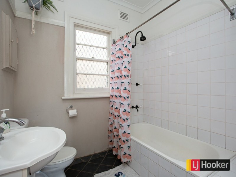 23 Roderick Street, Tamworth NSW 2340