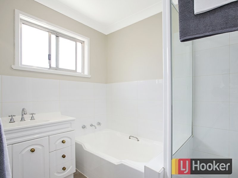 10 Fisher Road, Oxley Vale NSW 2340