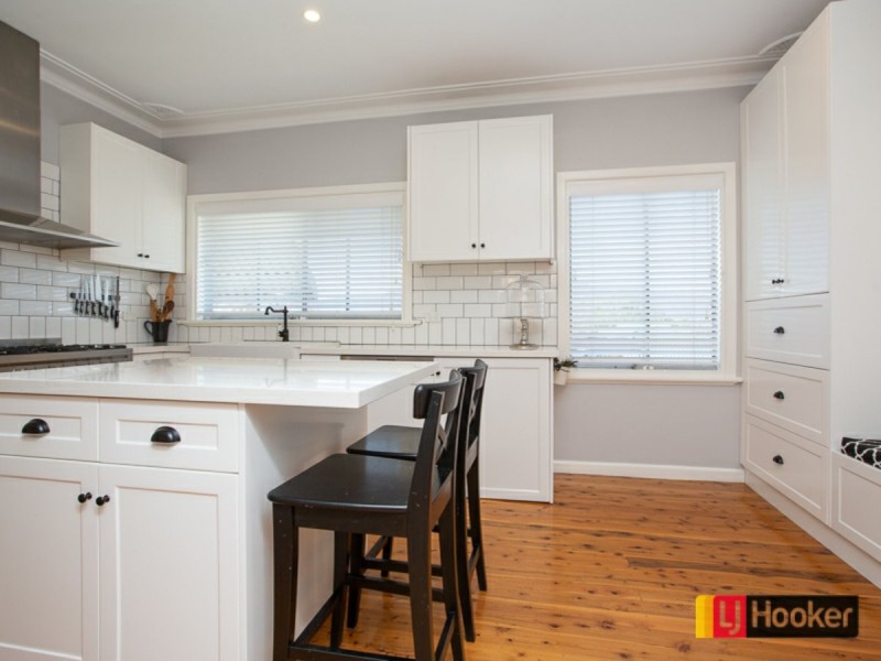 42 Parry Street, West Tamworth NSW 2340