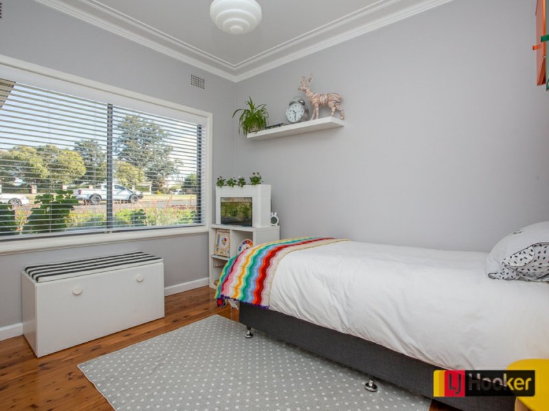 42 Parry Street, West Tamworth NSW 2340