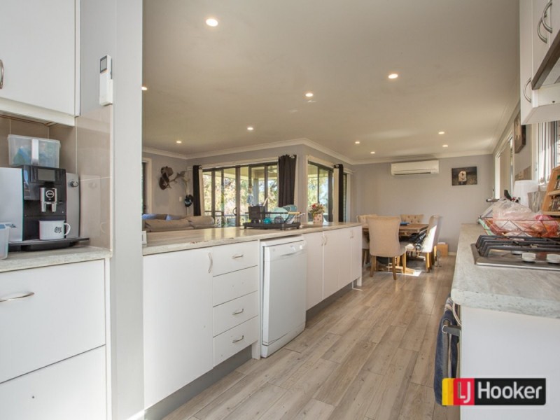 14 Somerset Place, Nemingha NSW 2340