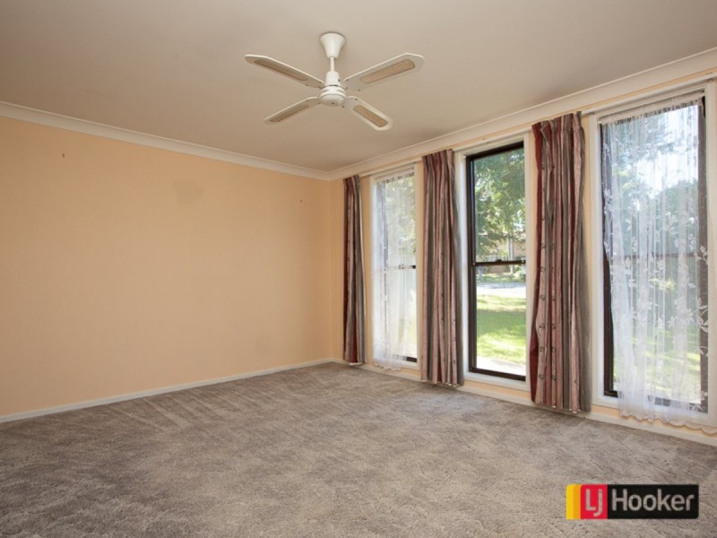 6 Wallamoul Street, Oxley Vale NSW 2340