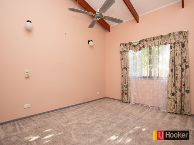 6 Wallamoul Street, Oxley Vale NSW 2340