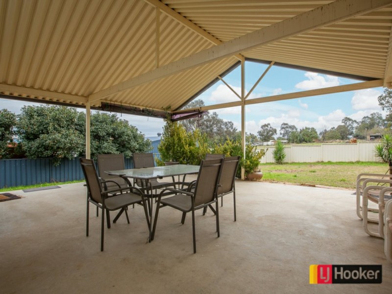 115 Glengarvin Drive, Oxley Vale NSW 2340