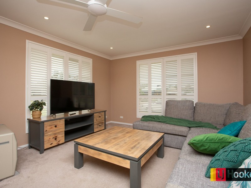 8 Robey Street, Kootingal NSW 2352