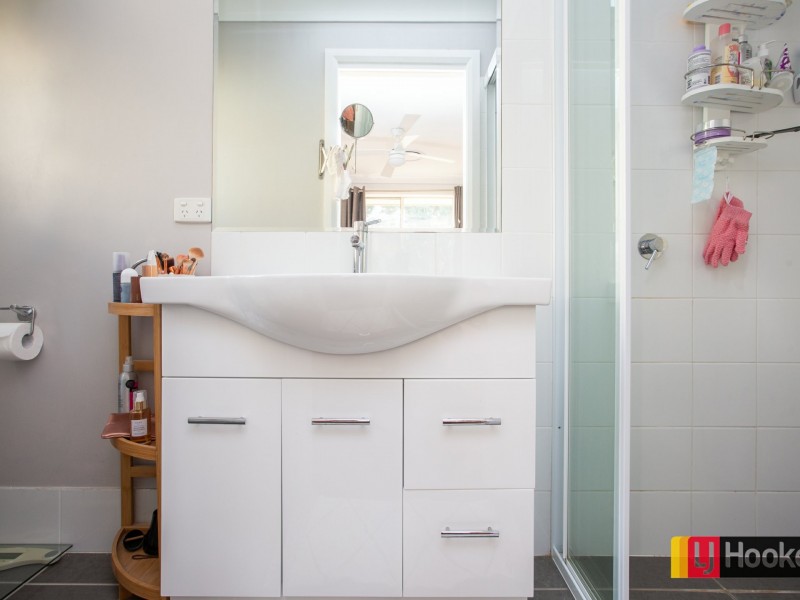 3 Grevillea Place, Oxley Vale NSW 2340