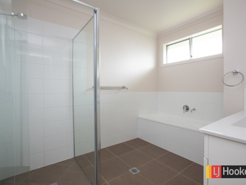 75 Denman Avenue, Kootingal NSW 2352