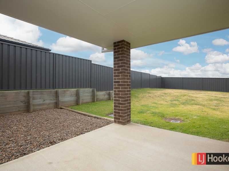 75 Denman Avenue, Kootingal NSW 2352