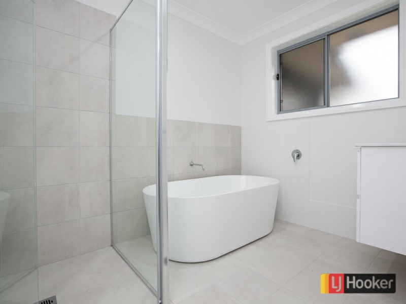 38 Gordon Street, Calala NSW 2340