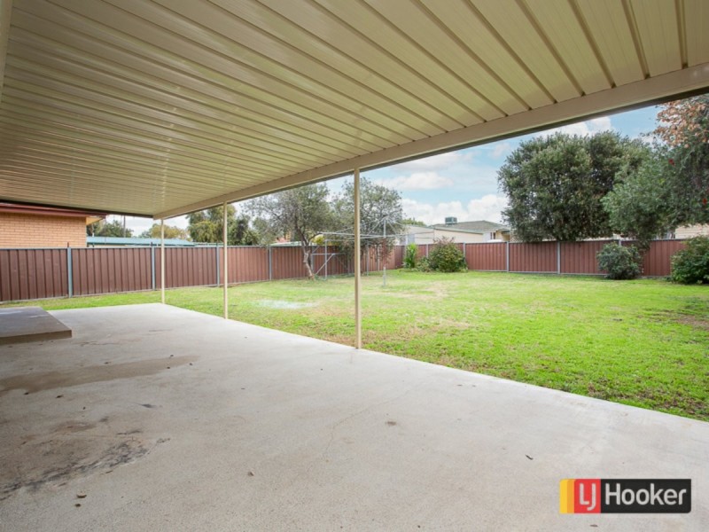 12 Edinburgh Street, West Tamworth NSW 2340