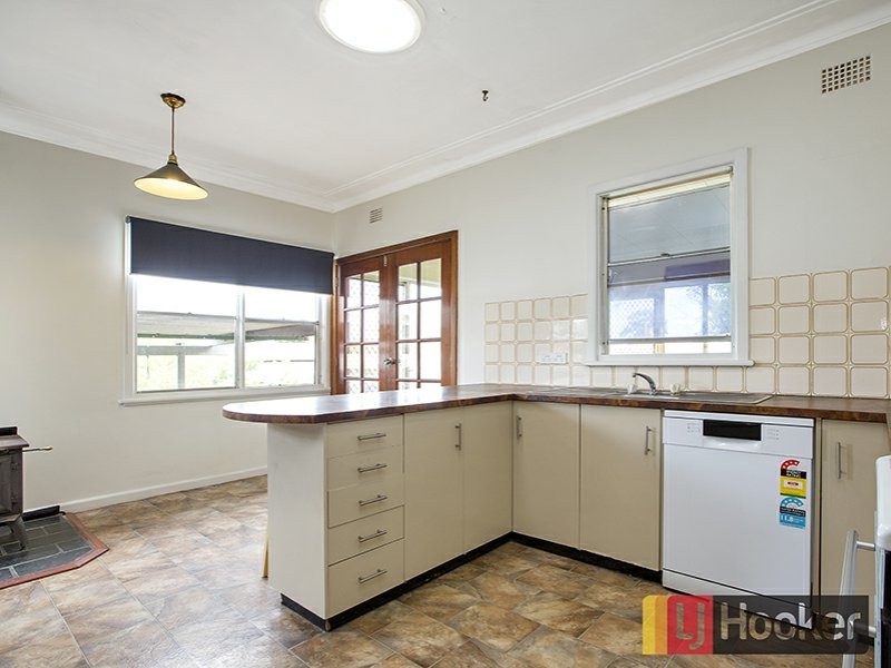 16 Jill Street, Hillvue NSW 2340