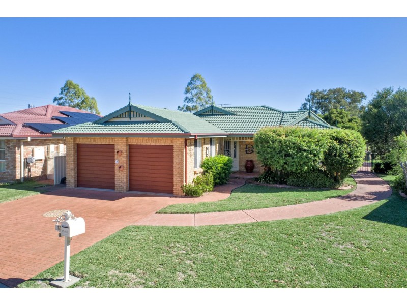 13 Eureka Place, Tamworth NSW 2340