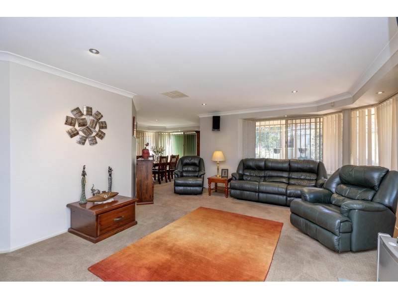 13 Eureka Place, Tamworth NSW 2340