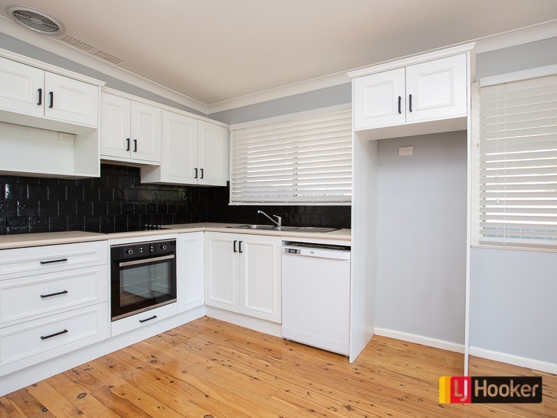 42 Manilla Road, Oxley Vale NSW 2340