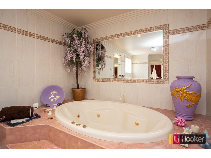 20a Bandalong Street, Hillvue NSW 2340