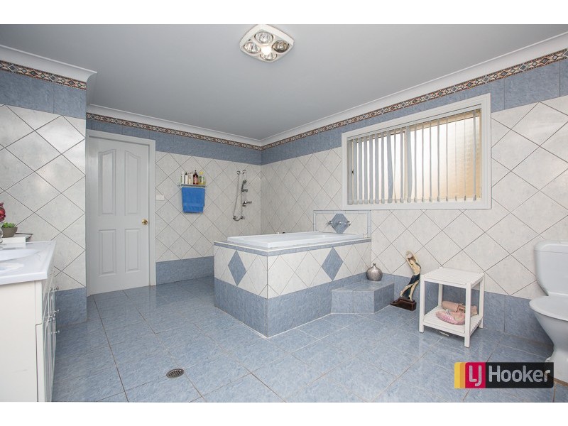 20a Bandalong Street, Hillvue NSW 2340