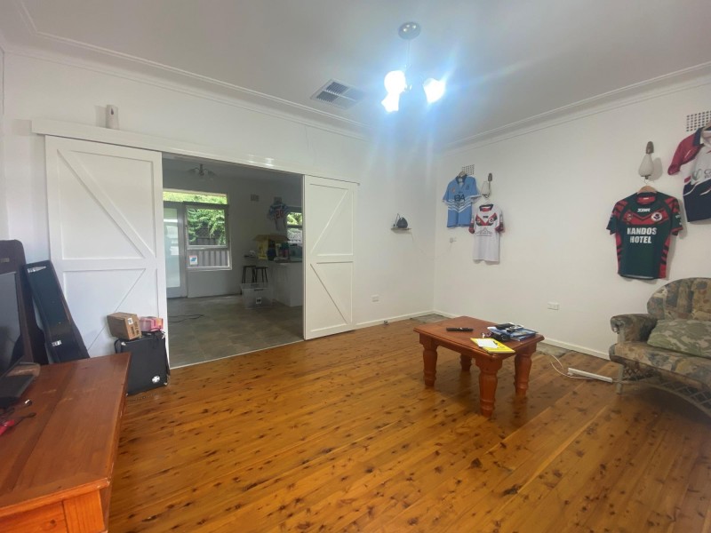 8 Russell Street, Tamworth NSW 2340
