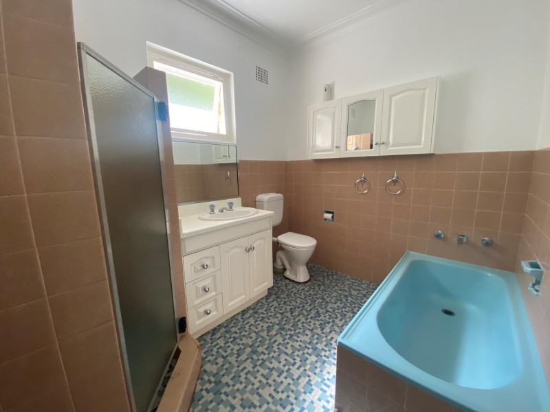 8 Russell Street, Tamworth NSW 2340