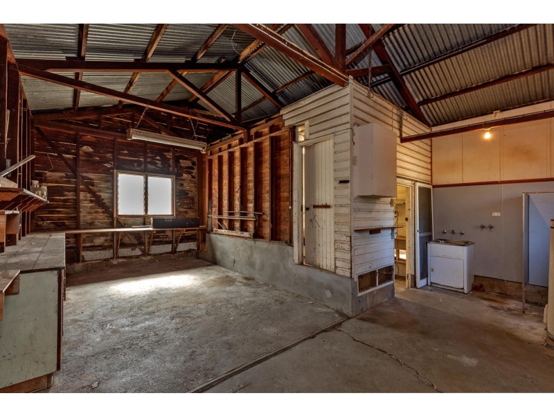 8 Russell Street, Tamworth NSW 2340