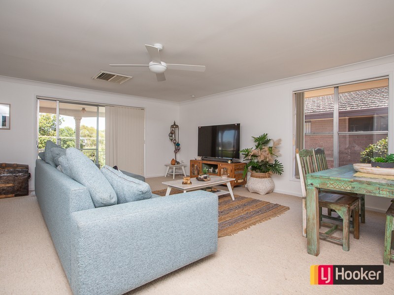 61 Yarmouth Parade, Oxley Vale NSW 2340