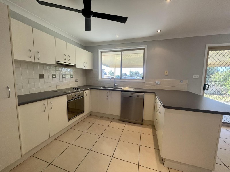 33 Warburton Drive, Westdale NSW 2340