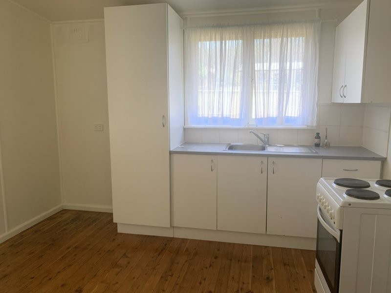 8 Drummond Road, Tamworth NSW 2340