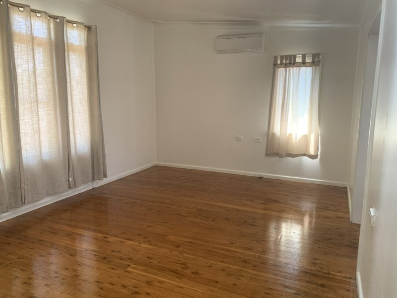 8 Drummond Road, Tamworth NSW 2340