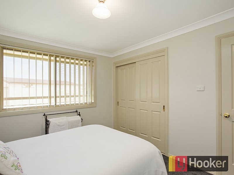 1 Minimbah Close, Hillvue NSW 2340