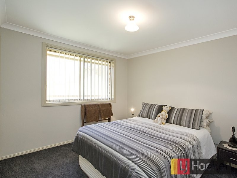 1 Minimbah Close, Hillvue NSW 2340