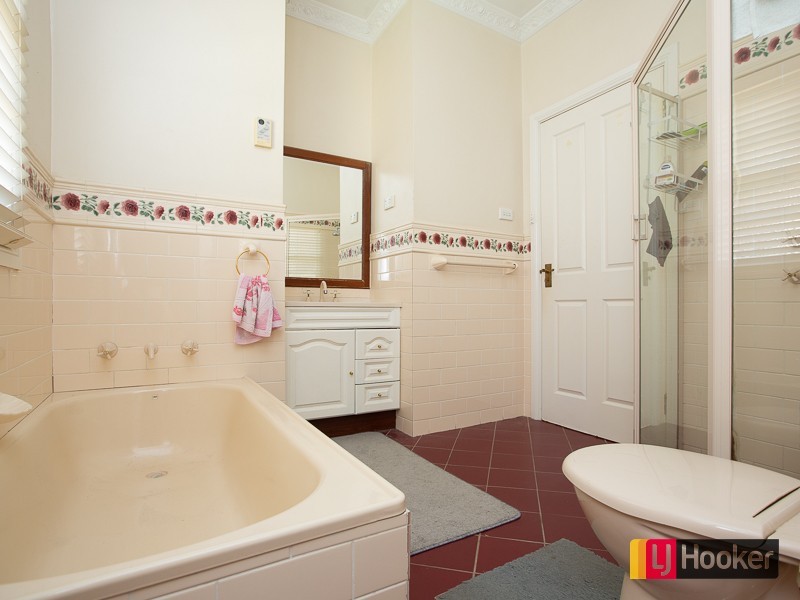 195 Carthage Street, East Tamworth NSW 2340