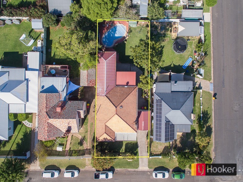 195 Carthage Street, East Tamworth NSW 2340