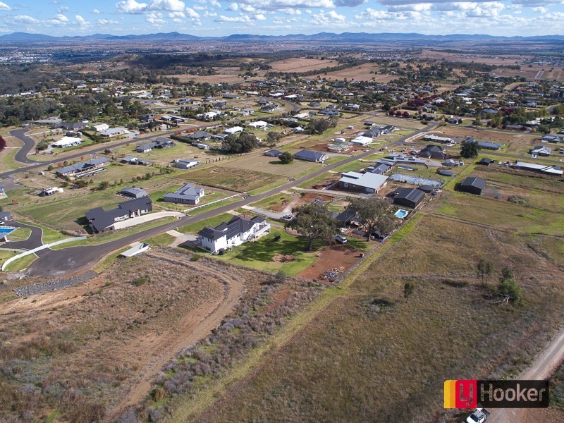 10 Dianella Close, Tamworth NSW 2340