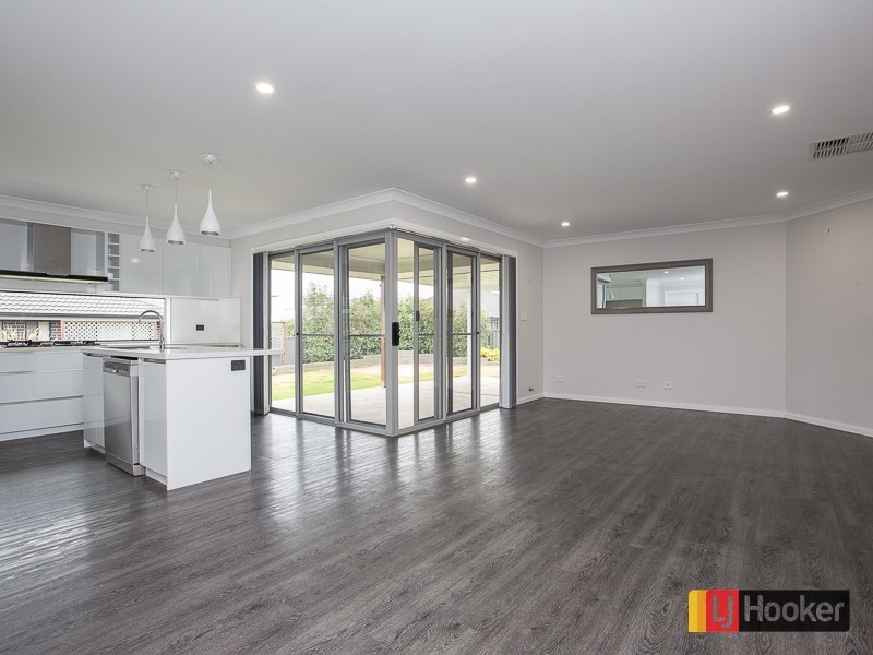 11 Simmental Way, Calala NSW 2340