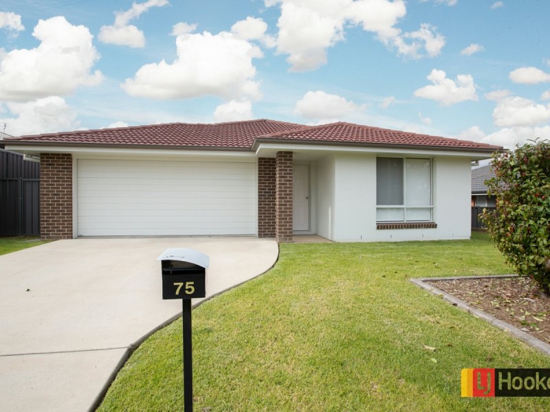 75 Denman Avenue, Kootingal NSW 2352