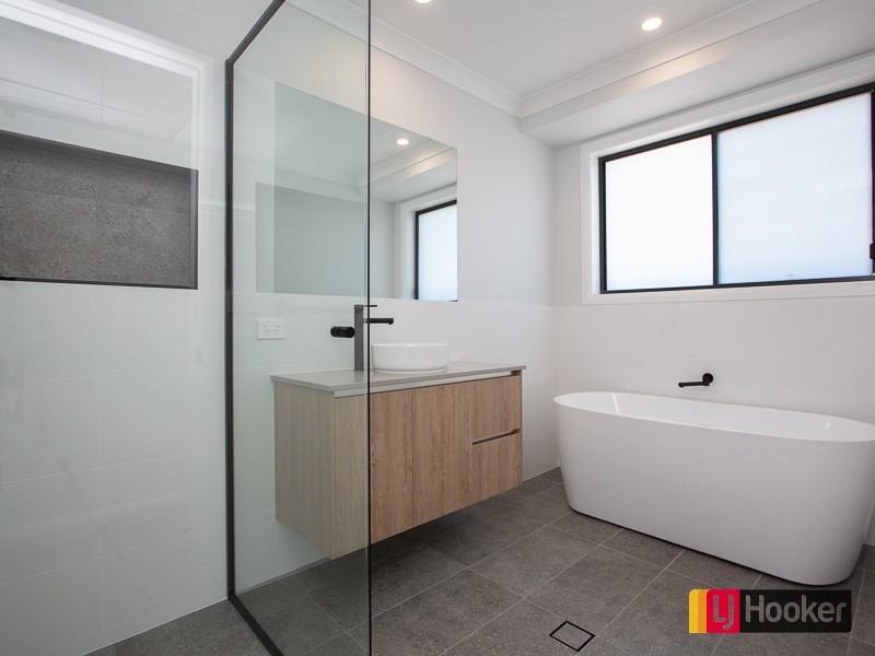 51 Peppercress Court, Moore Creek NSW 2340