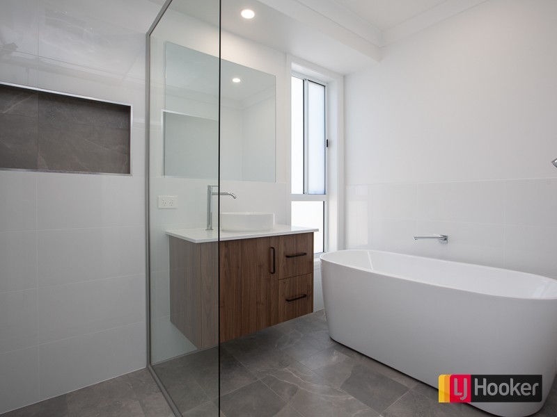 53 Peppercress Court, Moore Creek NSW 2340