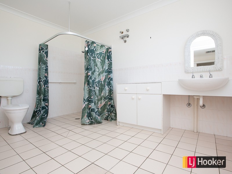 33 Harrier Parade, Calala NSW 2340