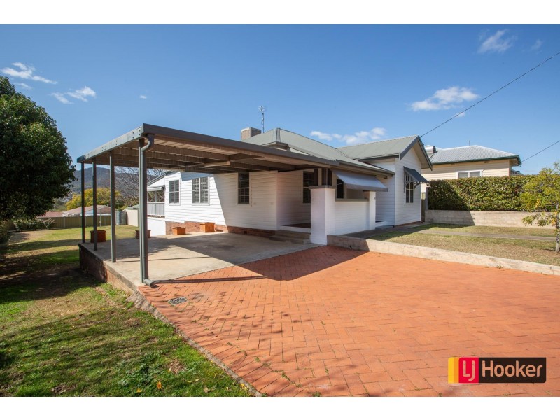 96 Denne Street, West Tamworth NSW 2340