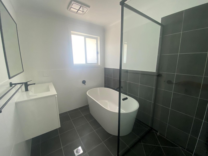 8 Baudin Street, Westdale NSW 2340